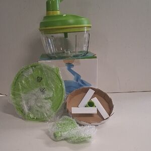 Tupperware Green Manual Food Processor